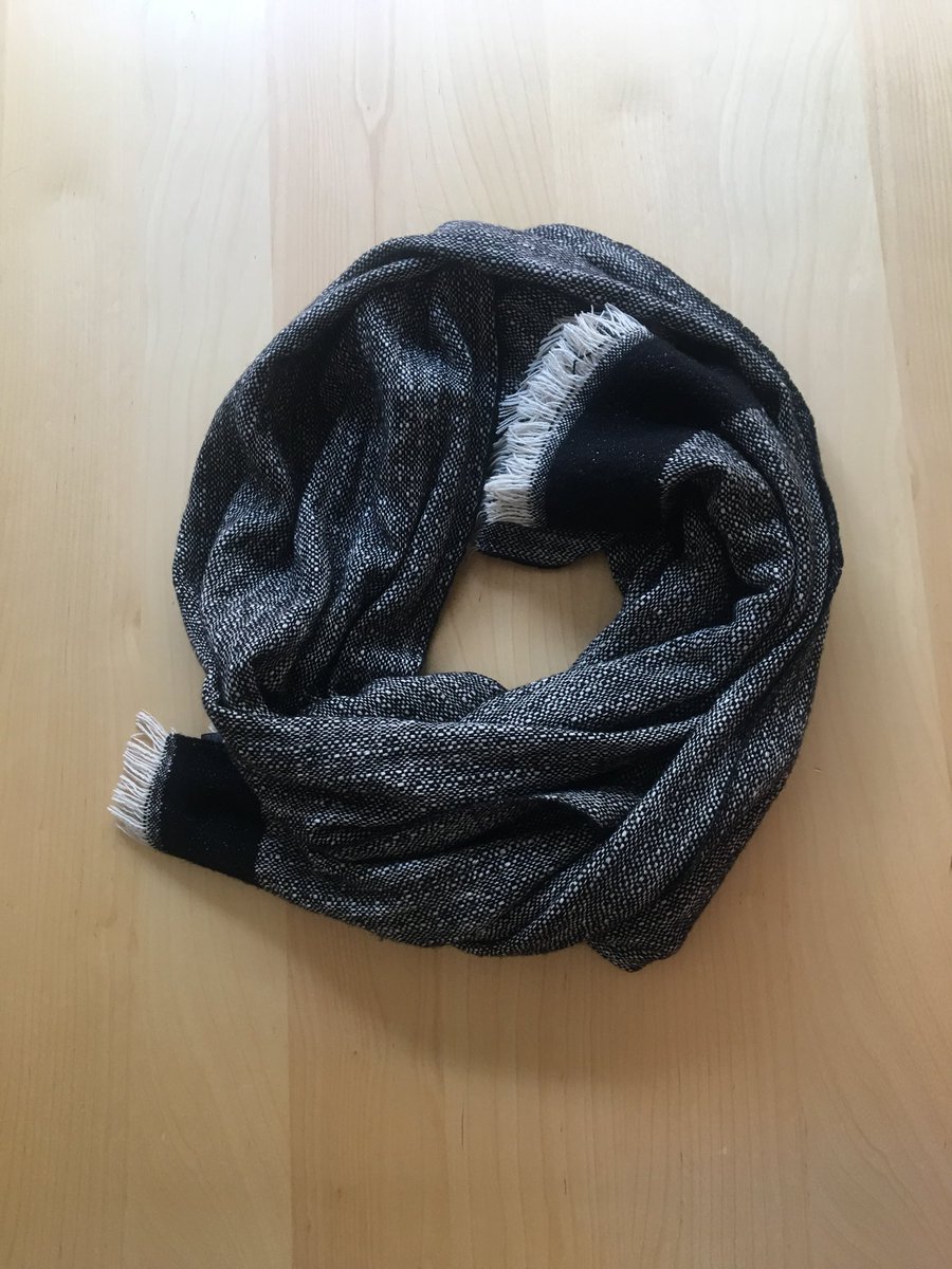HandiHack's tweet photo. ⚠️ OBJETS TROUVÉS ⚠️

Avis à tous les participants, partenaires, coachs et jurés du #HandiHack, voici les objets retrouvés / oubliés !

Pensez à votre équipe, et n’hésitez pas à partager cette publication. https://t.co/Ovr9iWz8Wi