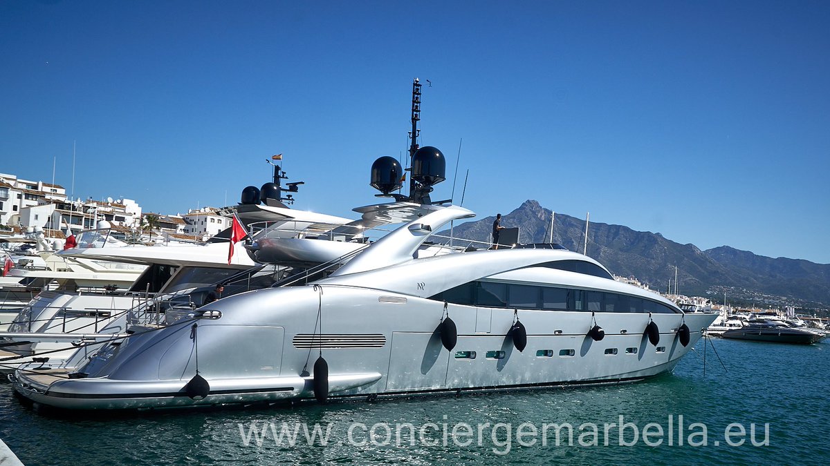 #PuertoBanus #FelizLunes #Happymonday #yachtspotting #yacht #Marbella #Benahavis #CostadelSol #goodlife