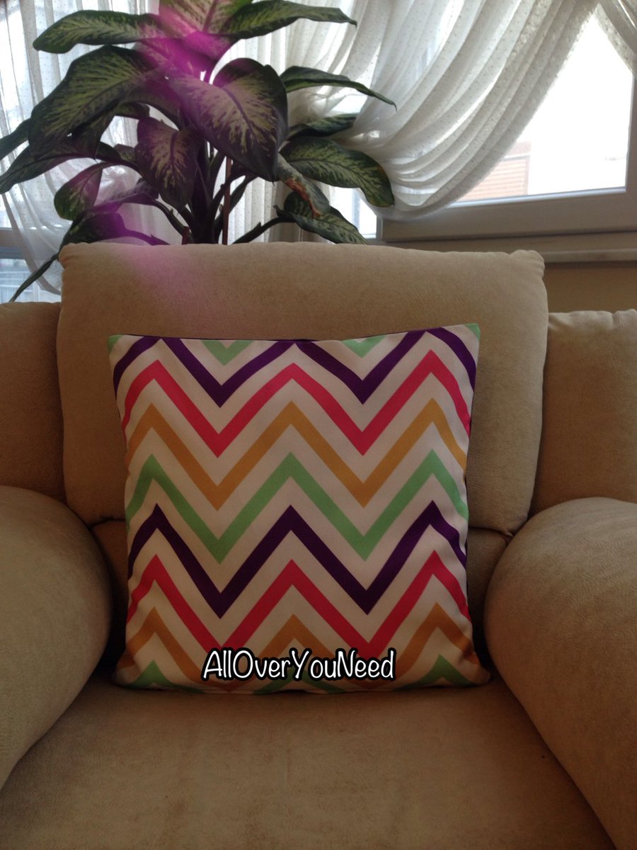 alloveryouneed's tweet photo. Handmade pillows for home decor and room decor.💜💙💚💛
.
.
#pillow #pillows #pillowcase #roomdecor #homedecor #bedroom #decor #decorpillow #decorativellows #decorpillow #etsy #etsystore https://t.co/hErS27OwMT