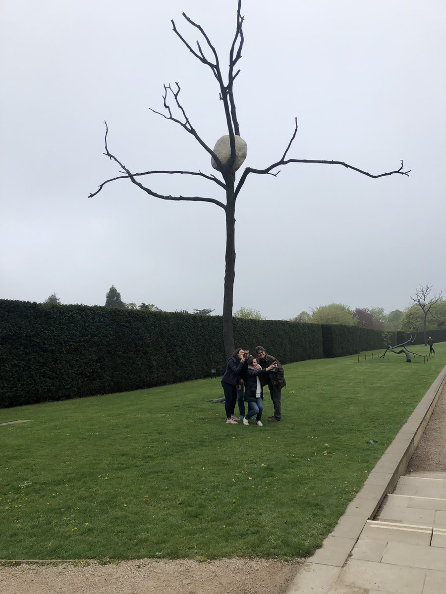 adelelassu's tweet image. PwC leadership development programme off on their warm up activitity of a selfie scavenger hunt  @YSPsculpture  with us @TeamActivPlus #leadership #businessdevelopment #teamwork
