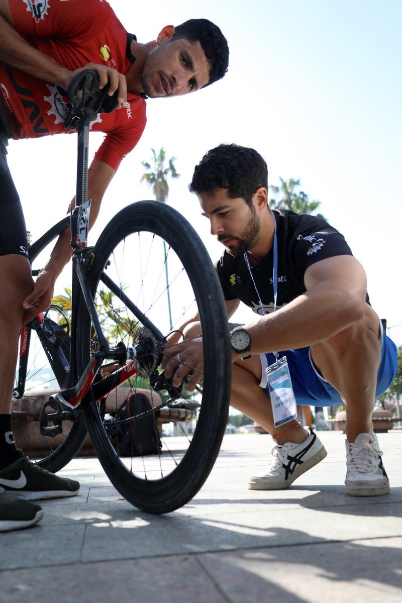 Tour Of Mersin 2019 Tüm Etaplar kapsamında Tüm Etaplar Sprint birincisi Almanya’nın Rad Team Herrmann takımından Florian Obersteiner oldu ve 45 puan ile Turkuaz Mayo’nun sahibi oldu. <a href="/MersinValiligi/">Mersin Valiliği</a> <a href="/mersin_bld/">Mersin Büyükşehir Belediyesi</a> <a href="/Bisikletfed/">Bisiklet Federasyonu</a> <a href="/sportstvcomtr/">running</a> <a href="/agcamurat/">Murat Ağca</a> <a href="/korayaldemir_/">Koray Aldemir</a> <a href="/bisikletta/">Bisikletta</a>