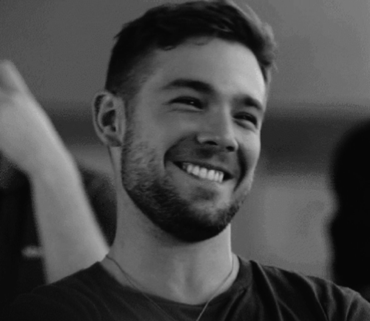 Rubioopol's tweet image. • 𝑫𝒆𝒔𝒆𝒂𝒓 𝒍𝒂 𝒊𝒏𝒎𝒐𝒓𝒕𝒂𝒍𝒊𝒅𝒂𝒅 𝒅𝒆𝒍 𝒉𝒐𝒎𝒃𝒓𝒆 𝒆𝒔 𝒅𝒆𝒔𝒆𝒂𝒓 𝒍𝒂 𝒑𝒆𝒓𝒑𝒆𝒕𝒖𝒂𝒄𝒊𝒐𝒏 𝒅𝒆 𝒖𝒏 𝒈𝒓𝒂𝒏 𝒆𝒓𝒓𝒐𝒓.. •