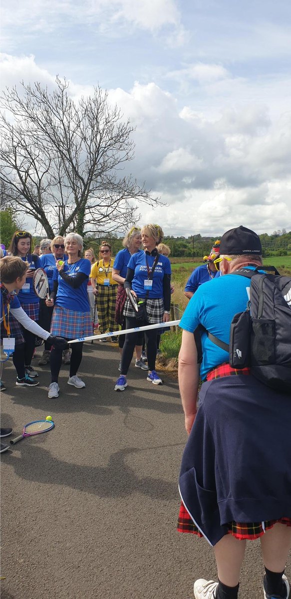 mm_mason1976's tweet photo. #BaxterView resident enjoying a chat with @SeanBattySTV some tennis with @JudyMurray Great achievement, well done Brian #Kiltwalk2019 @CornerstoneScot @carman_centre https://t.co/khPV14cTWr