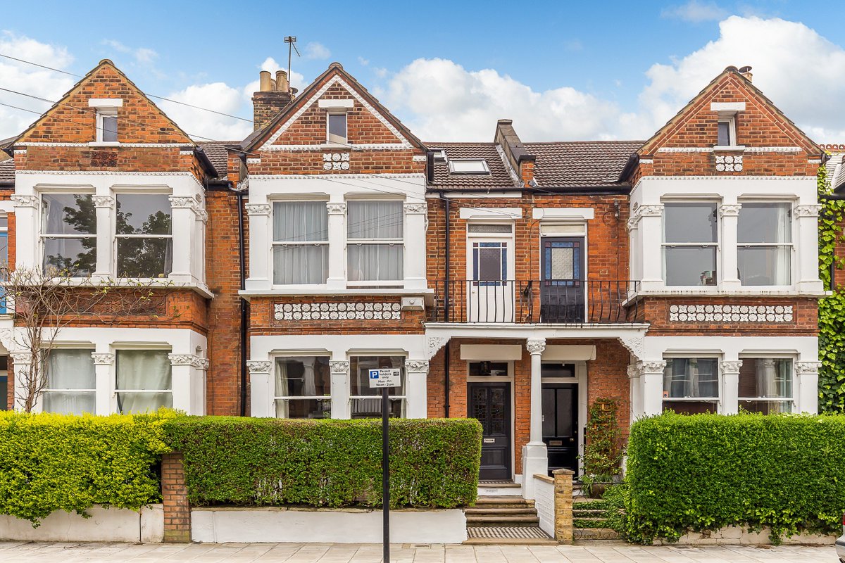 *New to the Market* With an abundance of character and charm, this pretty five bedroom, two bathroom Victorian home is found on a desirable tree-lined residential road in Herne Hill, please call our office on 0203 815 9410 to arrange a viewing. #Dulwich #Hernehill #properties