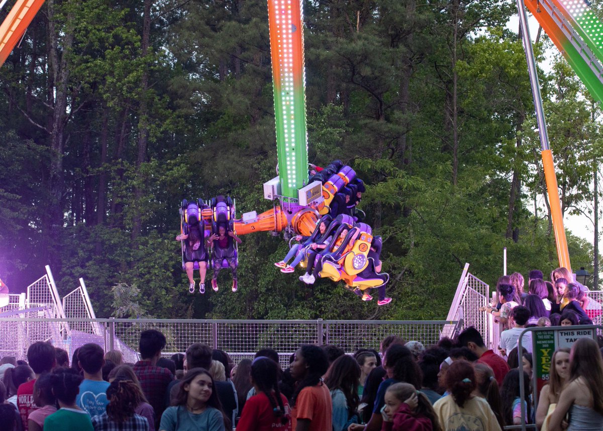 DunwoodyGA's tweet photo. Did you survive the Nemesis 360 at @LemonadeDays ? From every angle, it looks as scary as it sounds! @DunwoodyPT @VisitDunwoody @PaulWard_photo #Dunwoody https://t.co/WlFudsoOyV