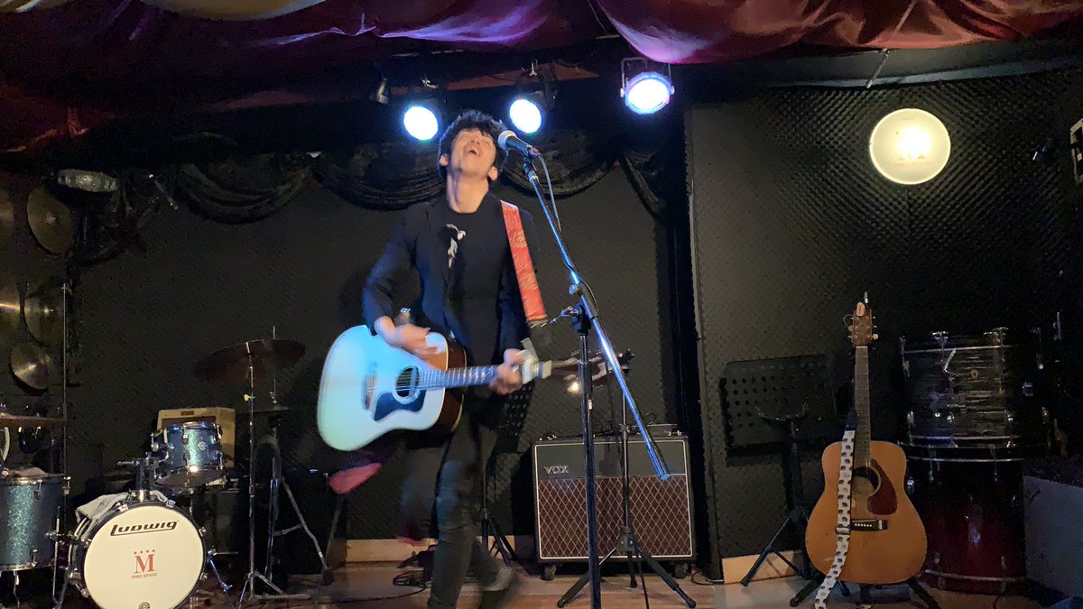 kayokoTIGER's tweet photo. #三重県桑名
#freespaceM
#ナチュキラ
#残された昭和感
#昭和の男
#昭和生まれ
そうだ今夜もまた一つ昔の曲を聞けたのであった
歌詞とかメロディあんまり覚えてないけど😬
早く昔の曲の再音源化(音源化してない物も)して欲しいな https://t.co/ALBHKBMopG