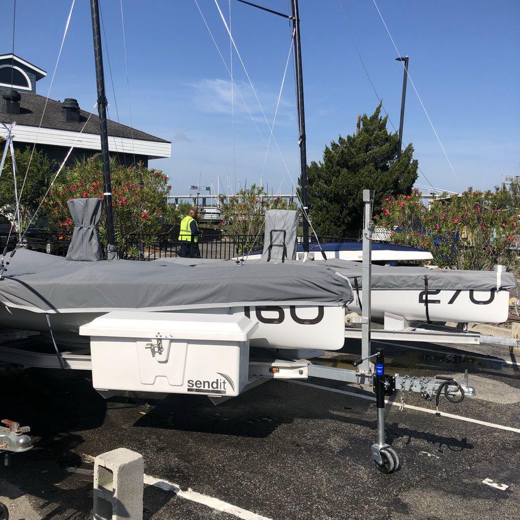 SailingIncChs's tweet photo. Another successful #VXOne regatta on Charleston Harbor. Thank you Carolina YC for being a Spectacular host! https://t.co/oKNNw8tU3x