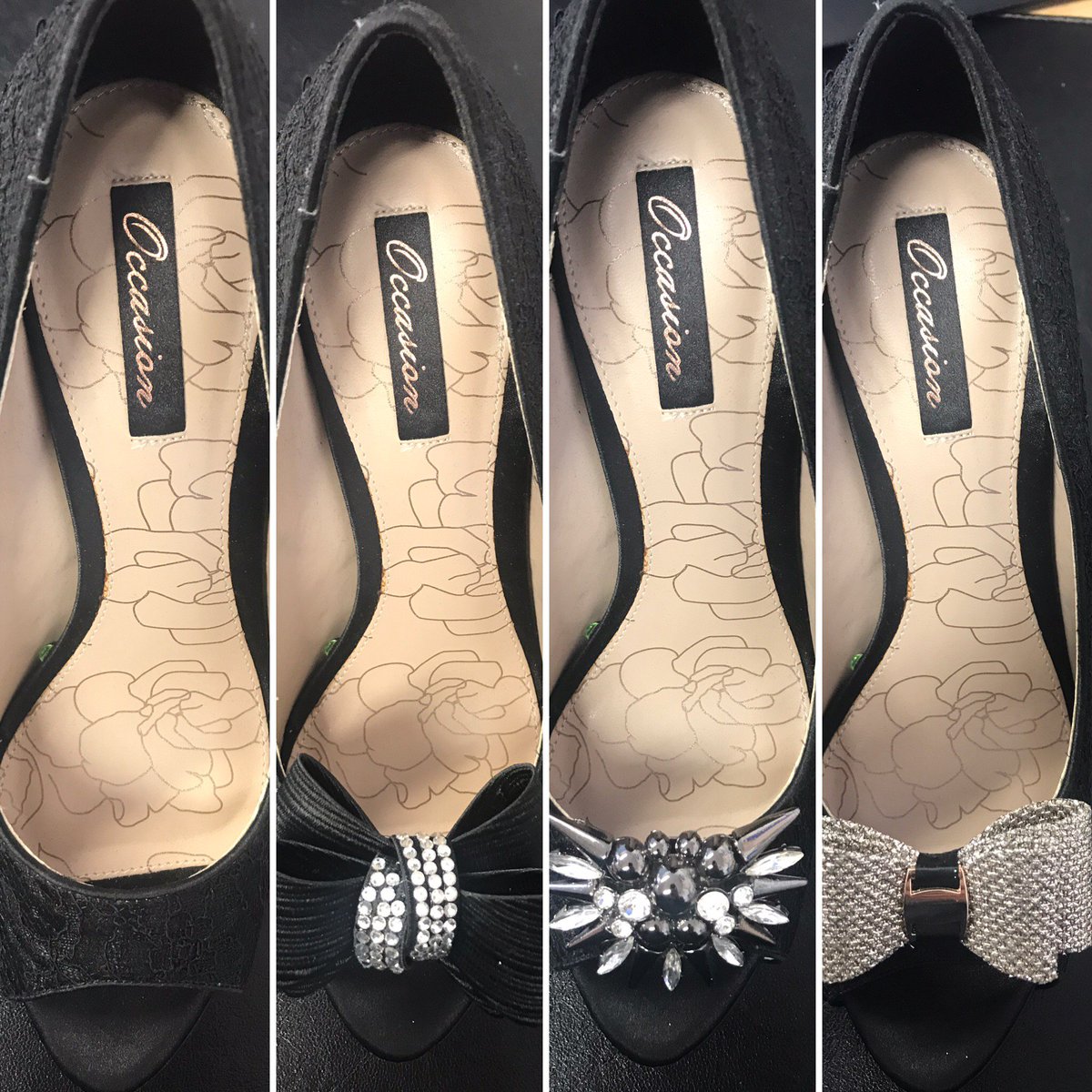 FreshStepUK's tweet image. How to make 1 pair of shoes into 4? 
SHOECLIPS!

We have a large range of shoe clips at FreshStep that can transform your high heels for any occasion

#shoeclips #highheels #Stilettos