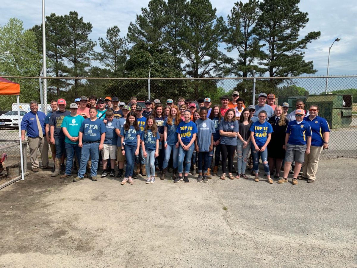 bmstrojans's tweet photo. Our FFA members participated in Food for America last week at the high school. #LivingtoServe #BMSFFA #agricultureliveshere https://t.co/pwVgHhLbC2