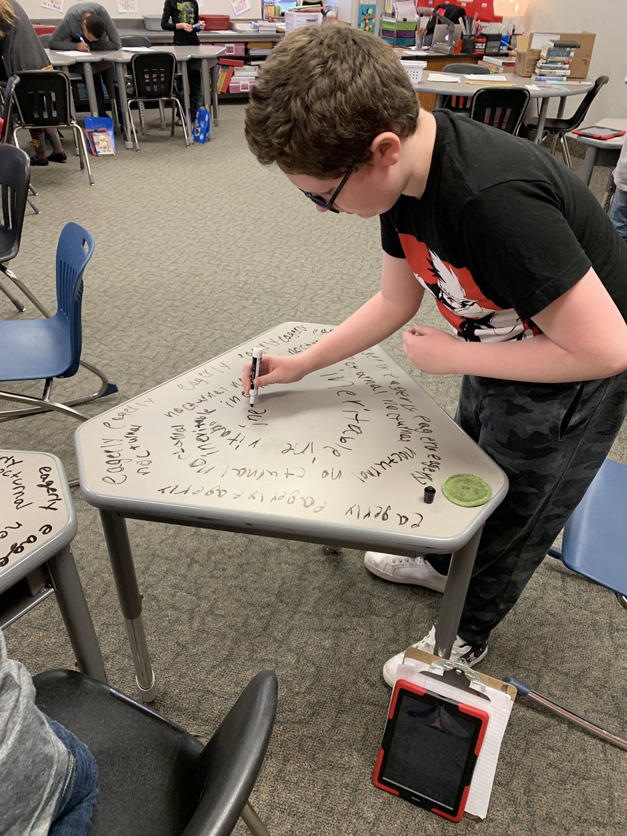MJTeaches5th's tweet photo. Getting creative with practicing our spelling words! #BHMSD #cloroxwipesforthewin https://t.co/ekUH4wvYeH