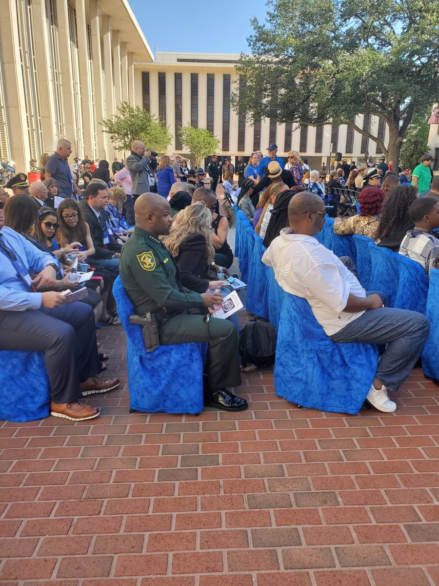 Broward Sheriff tweet media