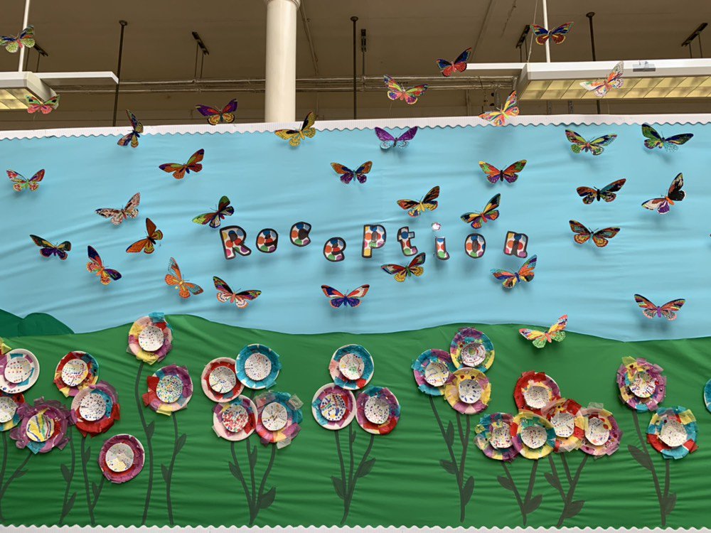 HPA_Philip_Lane's tweet image. Last term both reception classes made some beautiful flowers and fluttering butterflies during their art lessons. This 3D garden scene is proudly on display in the main hall.
#HPAPLdisplays