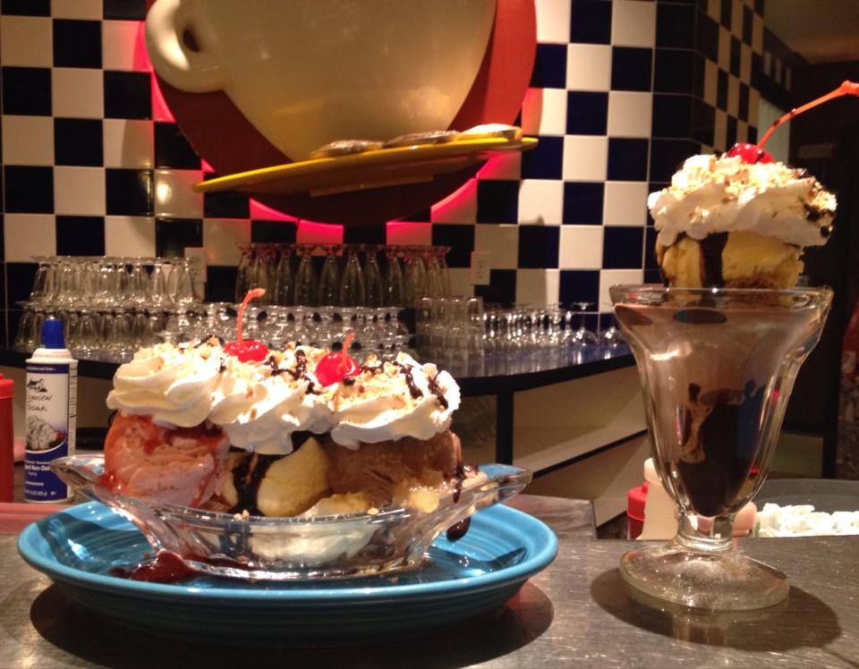 UptownCafe76's tweet photo. My favorite flavor of Ice Cream is more 😉
.
.
.
#JackieBGoode #UptownCafeandDinnerTheater #AmericanRestaurant #BransonMO #MO #Foodie https://t.co/d42z2SM2x3