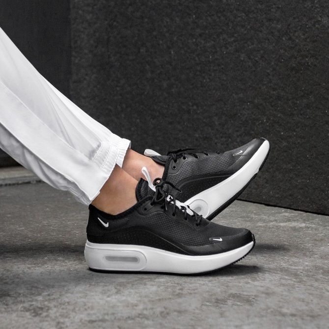 The ladies-only @nikesportswear Air Max 