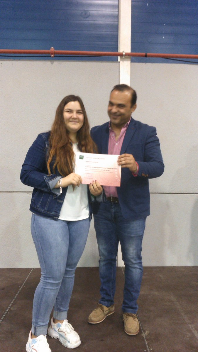 epdlelcuervo's tweet photo. Los mediadores de @epdlelcuervo @epdlsevilla obtienen el diploma tras su formación. Enhorabuena! https://t.co/UvEi0R6GE1