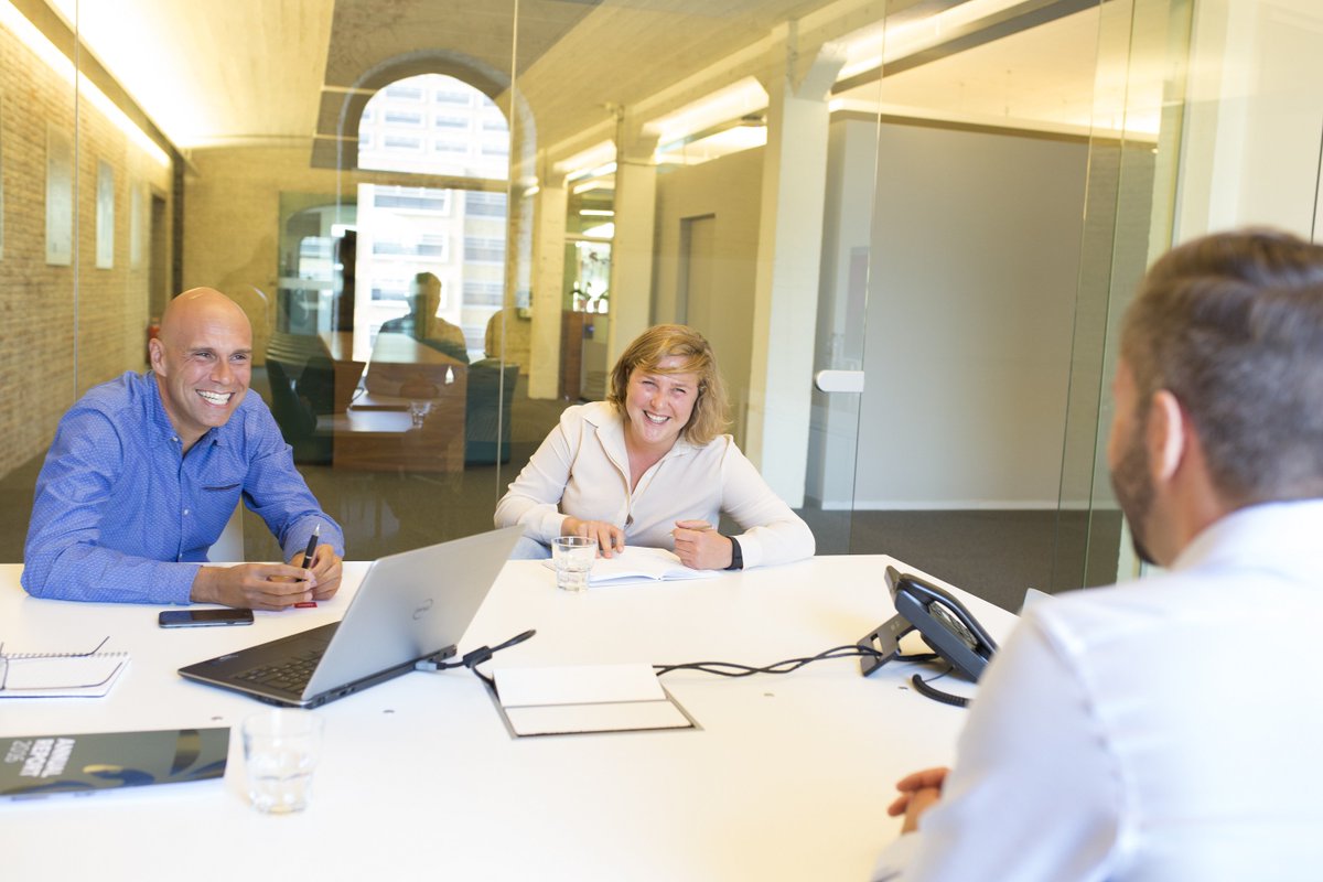 NotarisBe's tweet photo. Op 1 mei is de nieuwe vennootschapswet een feit! Wat zijn de nieuwe kansen en mogelijkheden voor ondernemers? Ontdek ze op https://t.co/hyLN37DHTY https://t.co/3Z37m9q1qc