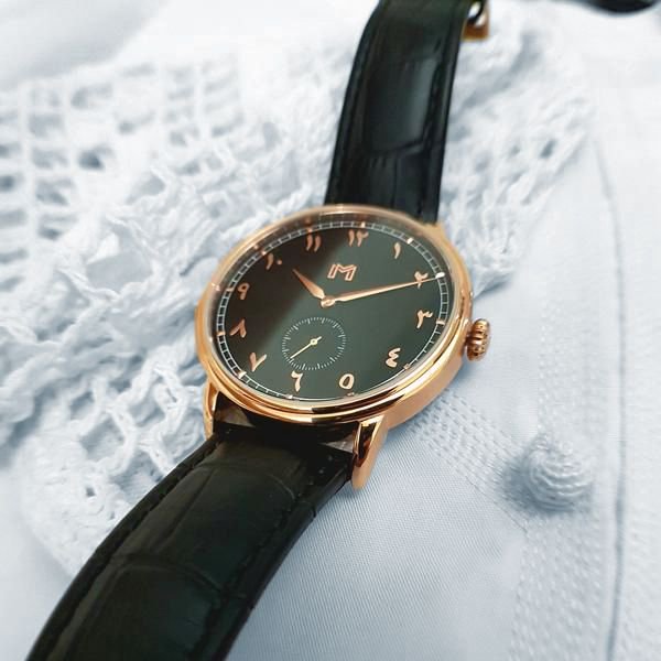 ساعات بارقام عربية | ساعات تعبر عن أناقتك | مجموعة تصماميم حصرية
وتساب +971585675555 minimalist.ae/t