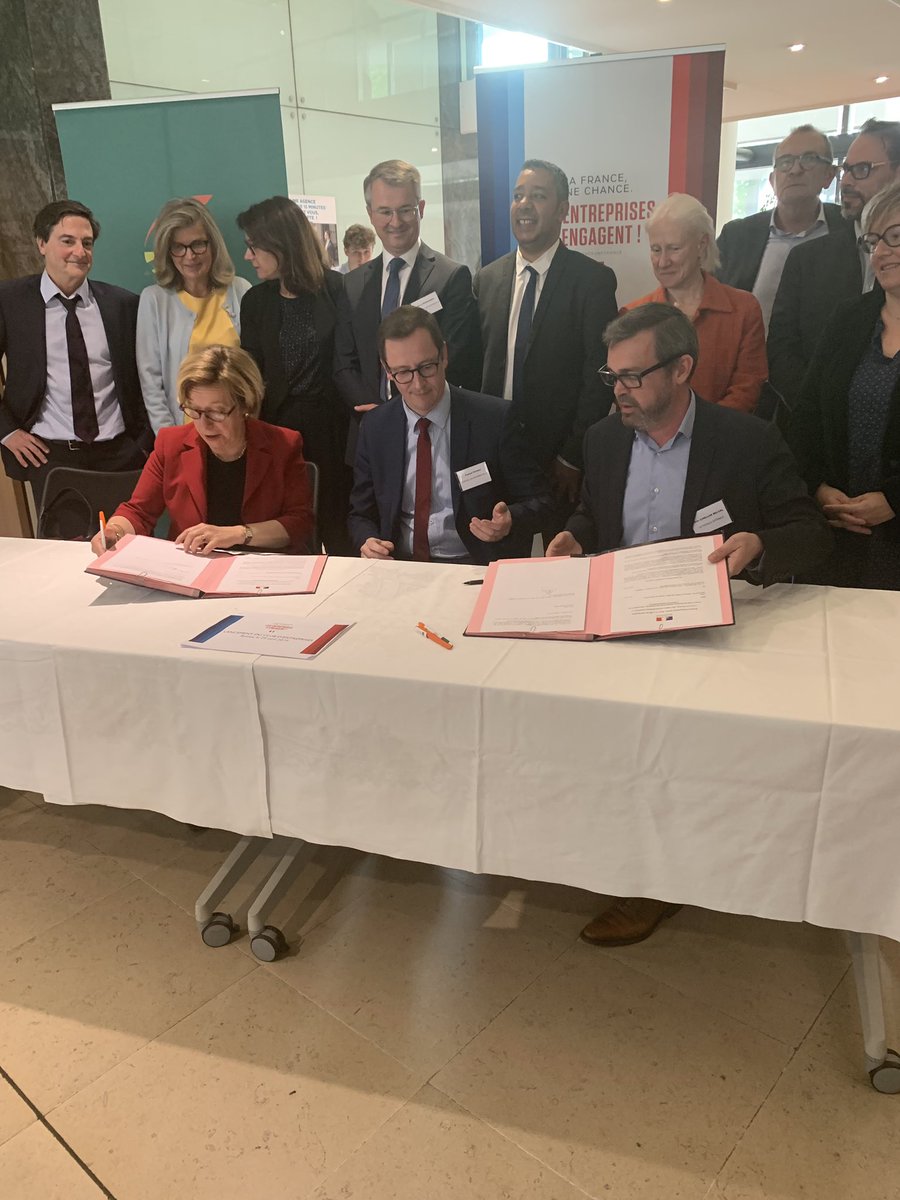 Au delà du lancement, des engagements dès à présent des entreprises en @ille_et_vilaine <a href="/ericCHALLAN/">eric CHALLAN BELVAL</a> prend le lead sur ce club #lafranceunechance !