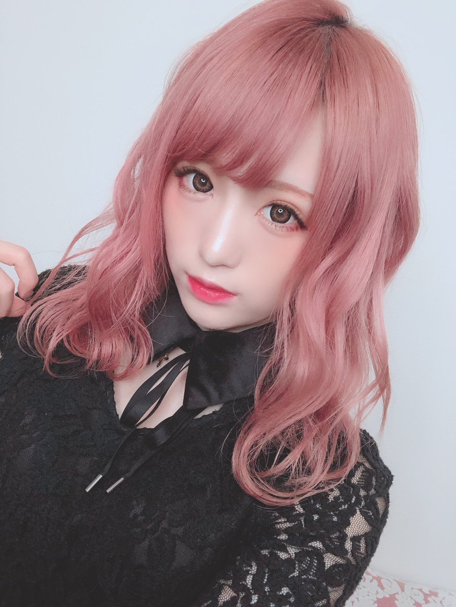 🎀YouTube更新🎀 今回は自撮り講座！！ 岩瀬の加工細かい設定全部教え