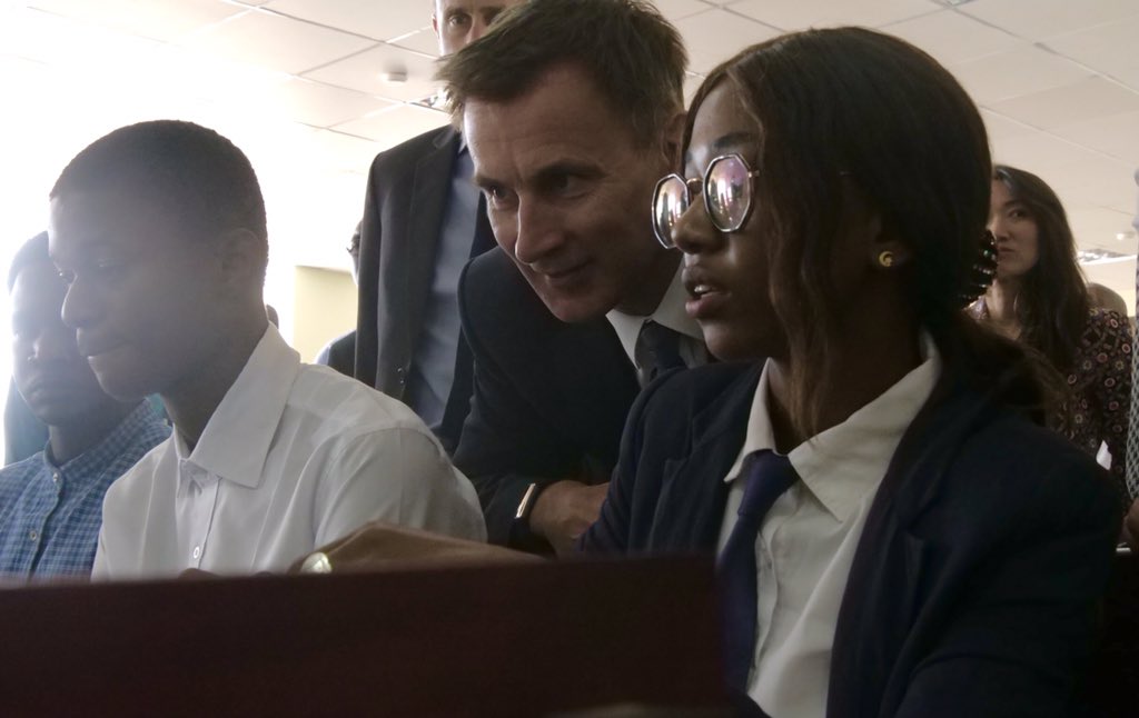 french-speaking-japanese-girl-in-uk-mature-family-classic-tube