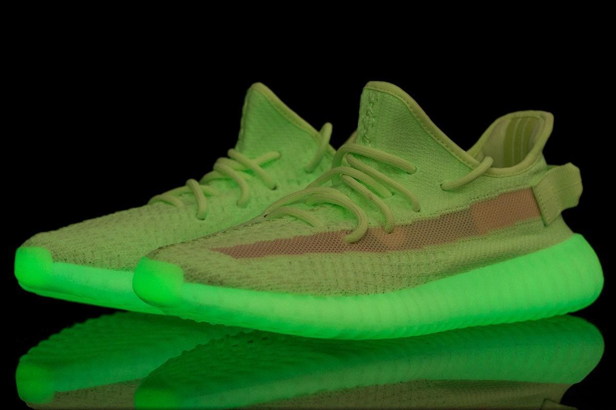 Casual Shoes adidas Yeezy Boost 350 V2 Yeezreel Glow