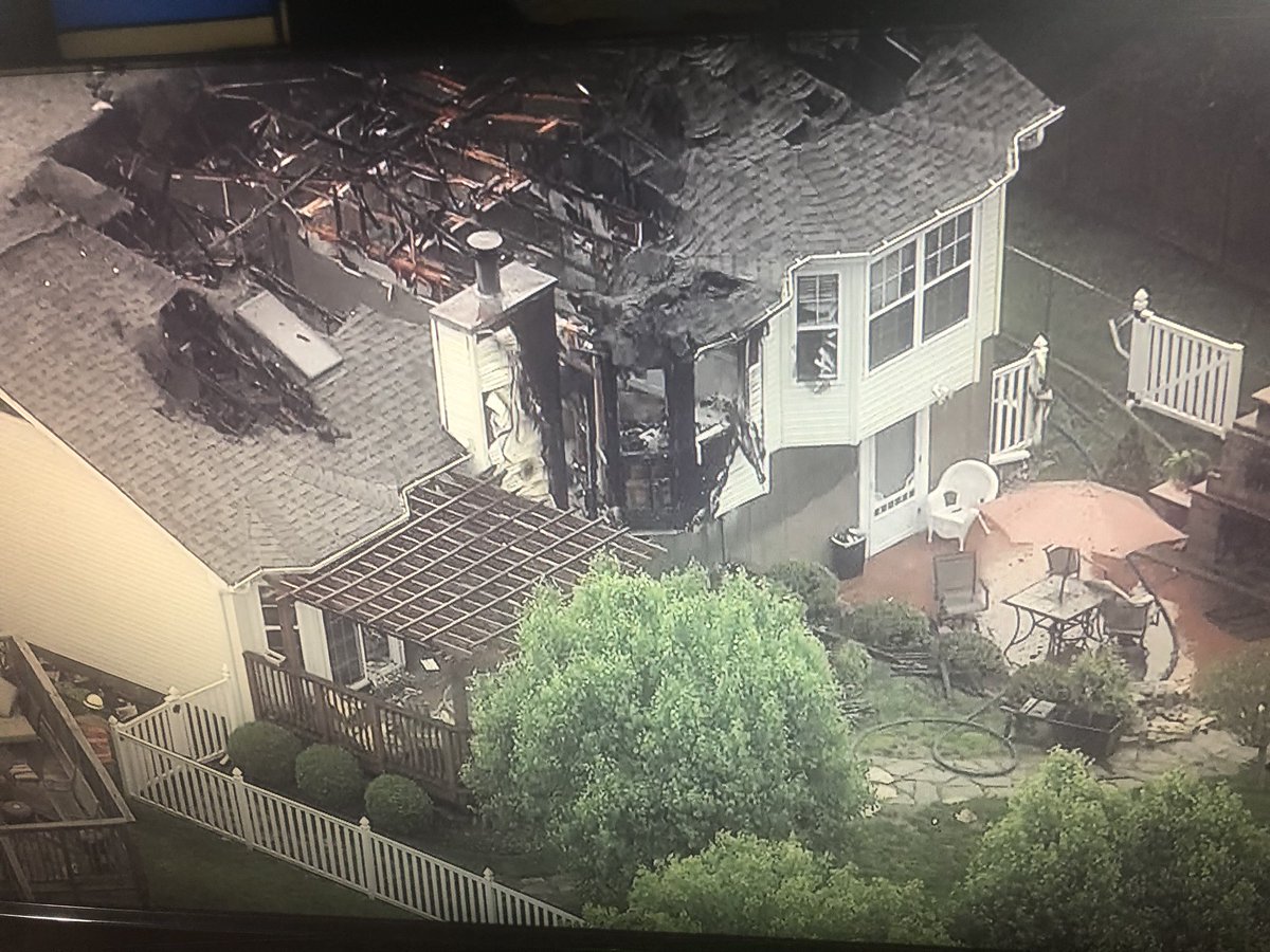 alliecoreyfox13's tweet photo. BREAKING: House explosion in Imperial. Stay with @ksdknews now for latest. #TISL #skyfive https://t.co/ZSIEMCoMG6