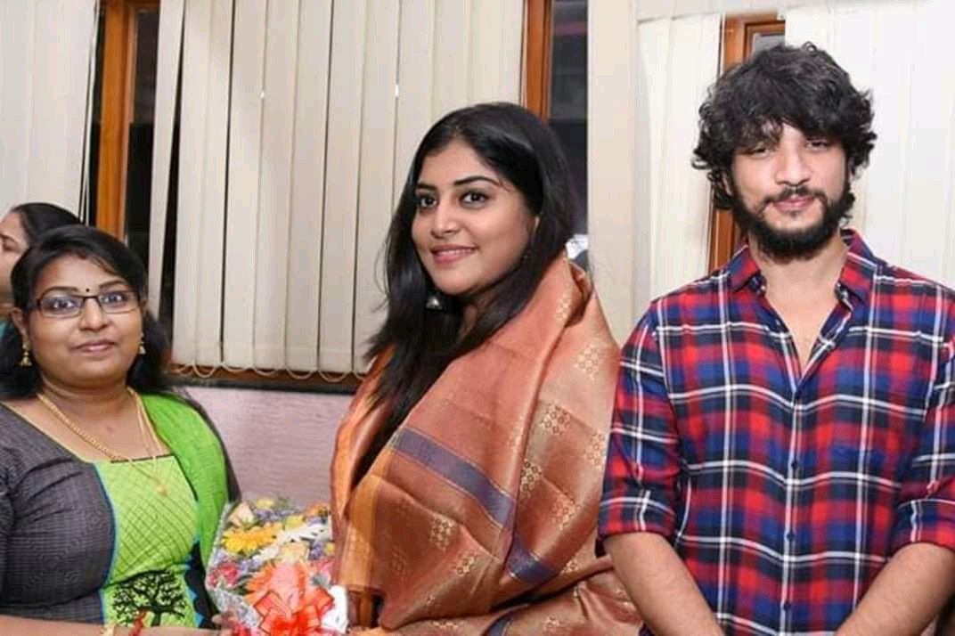 GKFC_Madurai's tweet photo. #devarattam promotion in nellai !
@Gautham_Karthik @mohan_manjima @dir_muthaiya @StudioGreen2 #DevarattamFromMay1 #DevarattamCountdown https://t.co/OLAoV8noxb
