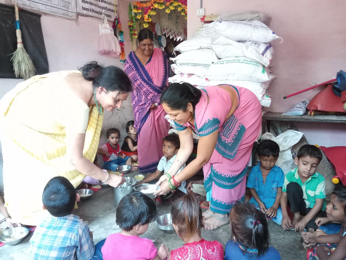 Sandhya7vyas's tweet photo. संभाग अंतर्गत आंगनवाडी केन्द्र का निरीक्षण https://t.co/inQViAaPVH