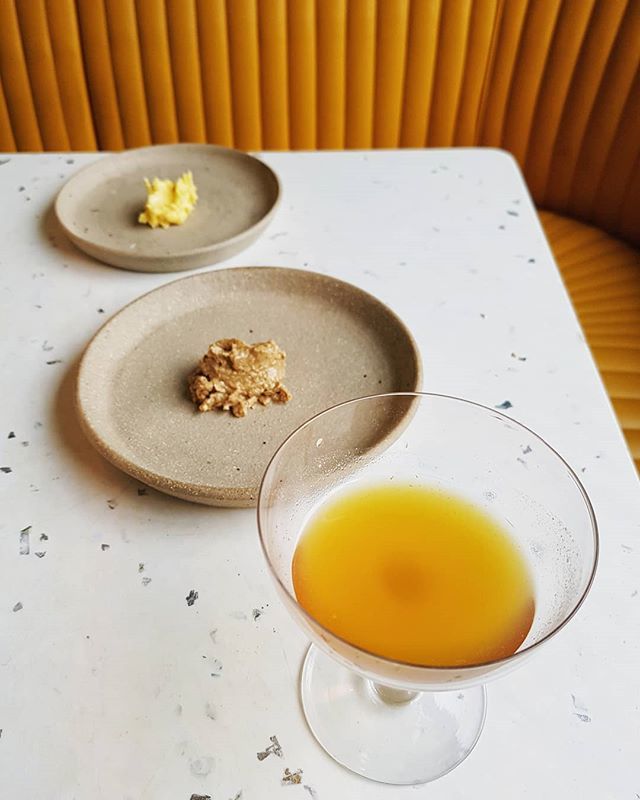 2 of my great loves—butter &amp; koji—combined! A soy sauce analogue from buttermilk. Buttery + umami af, with the nuttiness + pungency of a mild Stilton.

Cub makes banging butter, which produces lots of buttermilk. <a href="/teatimetee/">teee</a> + <a href="/edny/">Edny</a> already make delicious use of this but @ly…