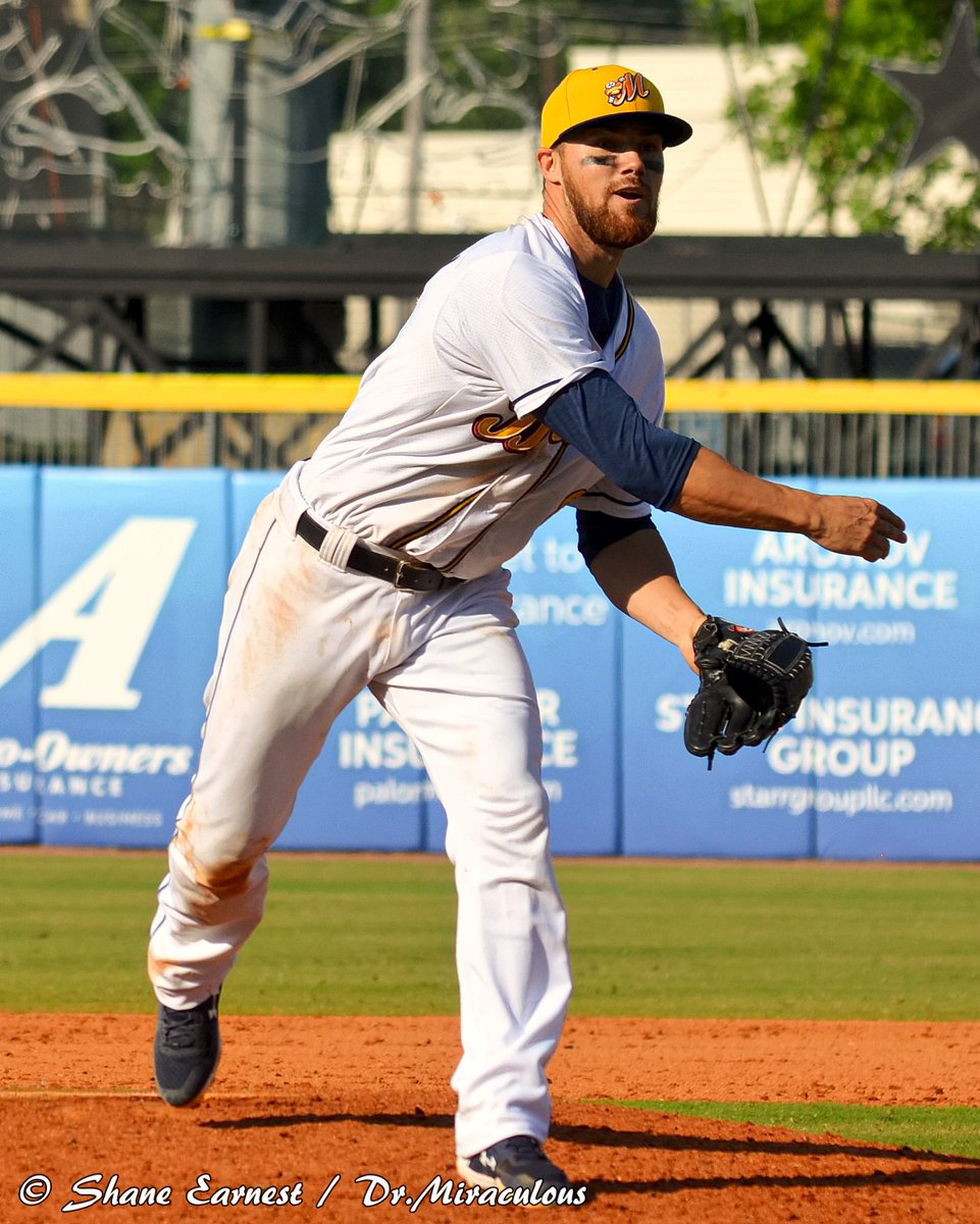 DrMiraculous's tweet image. .@Brettsully #TwoWayPlayer #SundayDealin