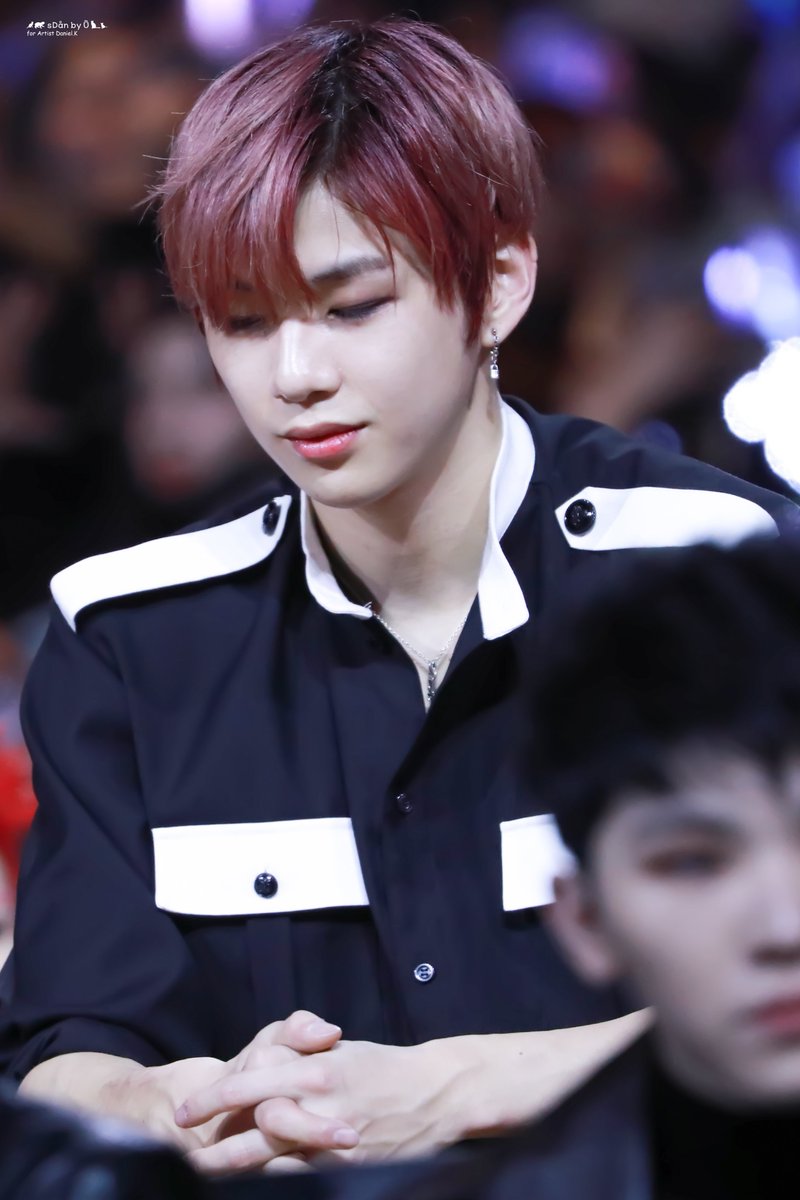 sDanByU's tweet photo. 181214 HK MAMA HQ
약속해요
놓지 않겠다고❣️

#강다니엘 #KangDaniel https://t.co/ms2uxY3fsN