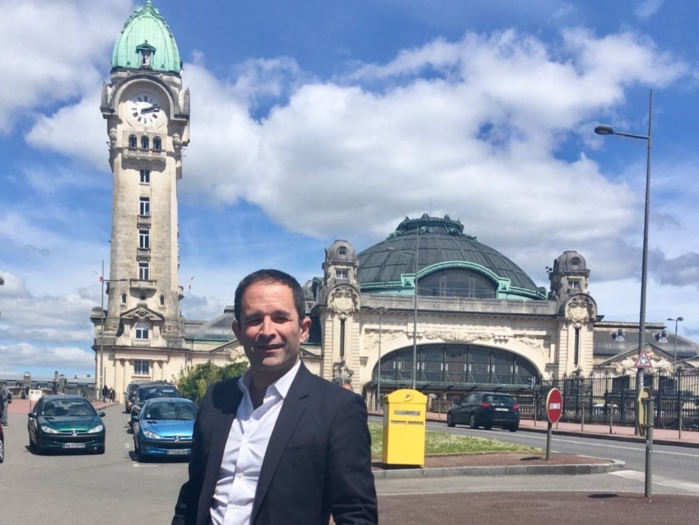 Benoît Hamon tweet media