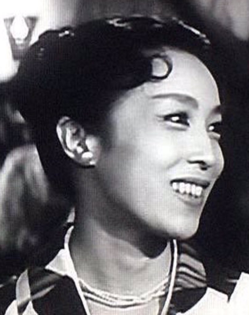 藤間 紫 若い 頃