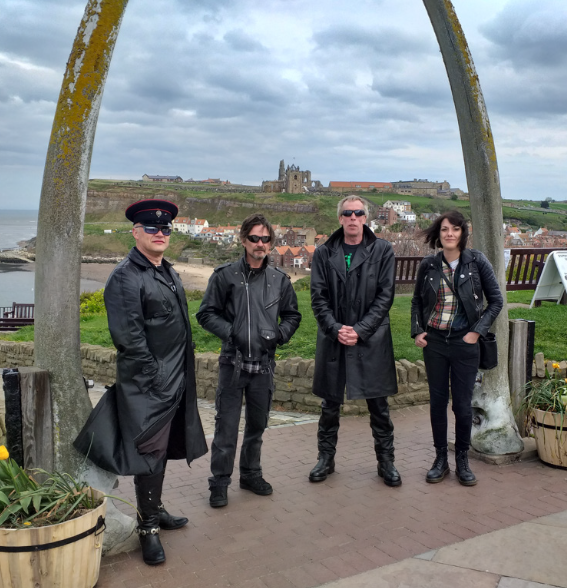 MooseDisco's tweet photo. I was so tired yesterday I was unable to upload some fab pics from the Whitby Goth Festival. I went with the @SoulsMisfortune #GothBand, staying in a nice house just up the hill. #livemusic #alternativemusic #goth #altmusic #whitby #whitbygothic #whitbygothicweekend #80sgoth https://t.co/E5EA0ilxOP