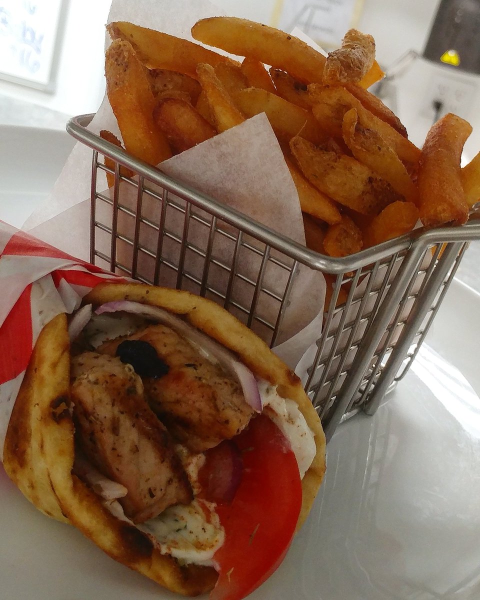 Did you decide about #lunch yet? Why dont you stop by to enjoy our #souvlaki plate? 
#greeksouvlaki #greekplates #greekfood #vegetarianoptions #westchestermore #westchestermoms #westchesterfood #newrochelle #newrochelleeats #newrochellerestaurants #sagecafemarketmore #sage