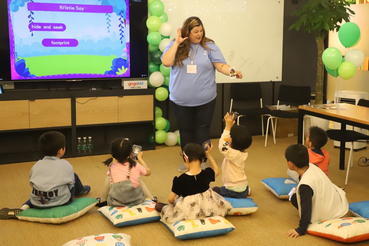 gogokidmoments's tweet photo. Another month, another gogo meet up! So many students asked if they could come to join our 'party' again. We had to say “yes!” Thank you, Teacher Kristie. You made this happen for us, and for the students!❤️❤️❤️ #gogomeetup #gogokidteacher #gogokidstudent #gogokid https://t.co/LZ8kdM4IOg
