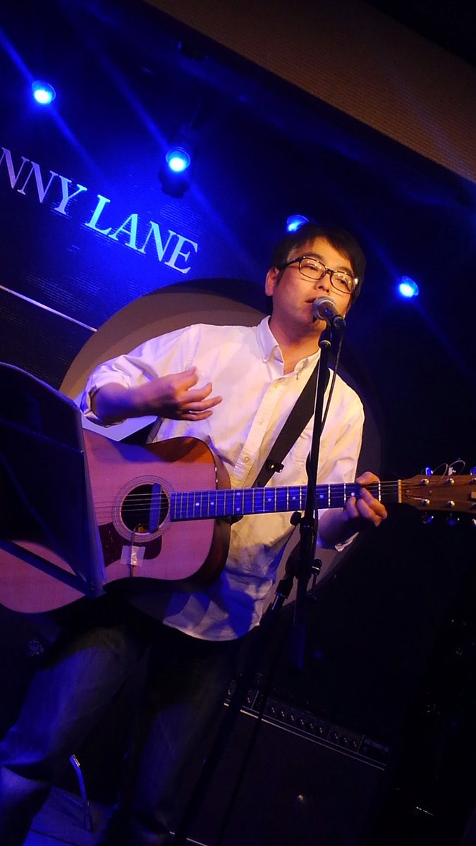 196capli's tweet photo. 本日のペニーレーンのライブとても楽しかったです。共演のはるやまさん、白岩さん、そうぞうノスタルジーさん、ハガさん、そしてペニーレーンの松川さん、守屋さんありがとうございました！僕は、人生で初めてライブ前に酒を飲むという愚行をしてしまい、散々な目にあってしまいました。もうしません https://t.co/rNxg9vePy4