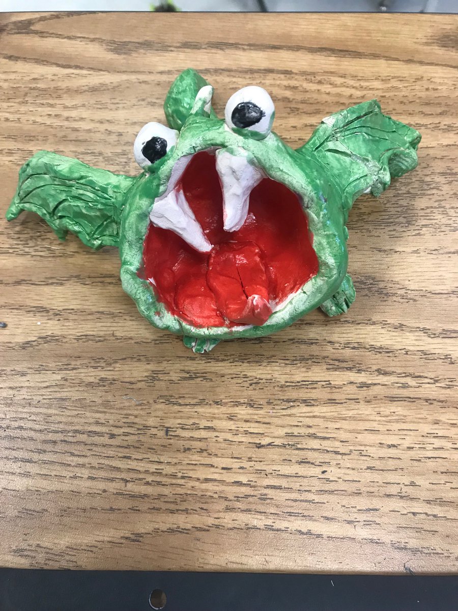 Dragons have landed ❤️🎨🐉⁦<a href="/daviscfb/">Dale B. Davis Elementary</a>⁩