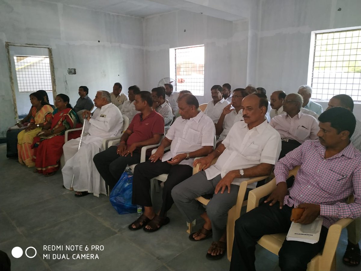AmohLb's tweet photo. @KTRTRS @GHMCOnline @CommissionrGHMC Orientation to the citizens of Reddy colony Champapet on Saaf hyd and water conservation along with DC4, 5 and NGO https://t.co/4GAxvFhWp9
