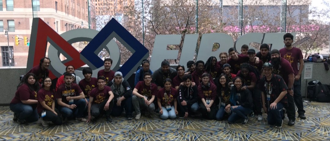 Real_C_Vega's tweet photo. Amazing 3 years of my like...I couldn't have ask for more, the experience was truly spectacular...Programming for this team has been a pleasure and what I got out of the team was a gift from god @FRCTeam1781 and because of them I will be going to @UMich Thank You😊🤖❤💛👨‍💻 https://t.co/t6z5iMqonO