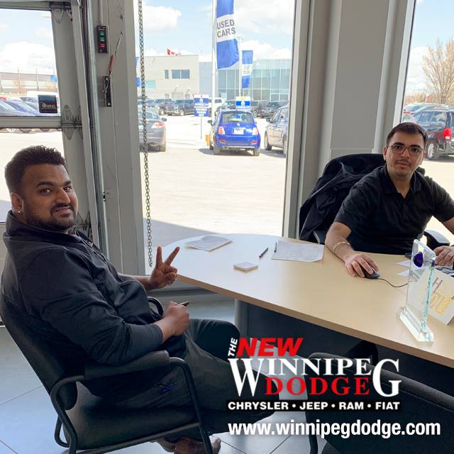 birchwooddodge's tweet photo. Gurbhej & Kunal would like to wish you a good morning Winnipeg! 😊
#Winnipeg #NewWinnipegDodge #winnipegdodge #DodgeRamdealership #inthepeg #jeep #dodge #chrysler #fiat #ram https://t.co/OF5dz4q8HW