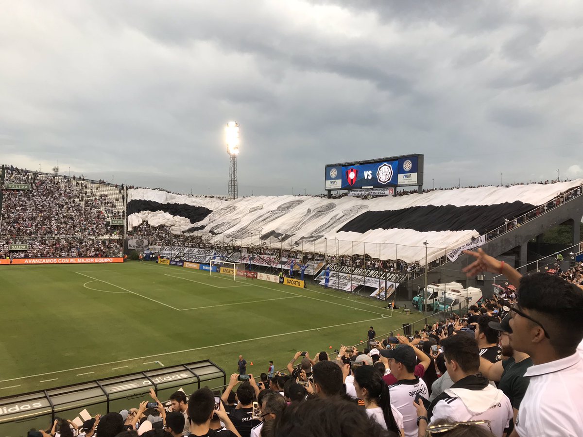 mrvelazquez's tweet photo. Que diferente es Olimpia
✅No tiene periodistas patoteros
✅No pone mariposa traicionera
✅Aplaude a su ex ídolo ya en otro club
✅Ovaciona a los cracks del contrario que son cambiados 
✅No pide auditoría a réferes para justificar fracasos 
✅esta muy por encima del resto
GH1S https://t.co/FOCTM71m6s