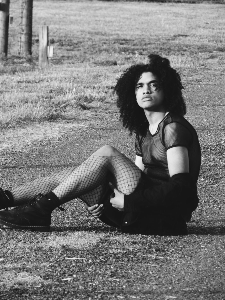 mdelscollective's tweet photo. MR. MC💣
#MCPUNK🖤🤘🏽  
shot by: @sydvisions https://t.co/l7TV96UoI8