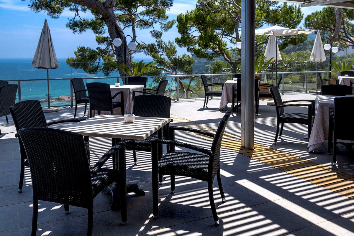 Hotel Santa Marta tweet media