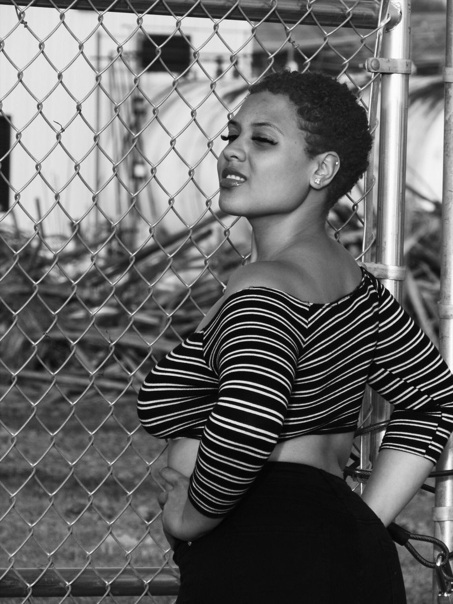 mdelscollective's tweet photo. Malaysia♠️
#MCPUNK🖤🤘🏽  
shot by: @sydvisions https://t.co/jfLqoJHda5
