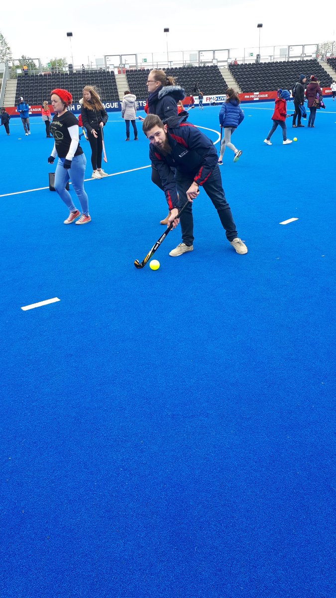 thegrocutt's tweet photo. Missing that hockey fix? We have rogue sessions Monday night's, 7-8 @ woodlands school in derby! All ages and genders welcome! PM for info and WhatsApp link! 
Casual sessions, practice what you want then we play a games last half hour!
#hockey #HockeyFanatic #MondayMotivation https://t.co/d3lZQgrngh