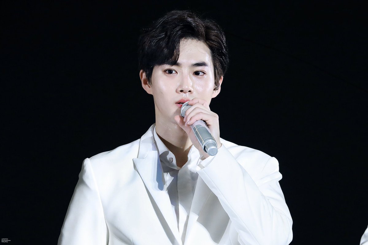 YaraLee7's tweet photo. مين احلا قائد في التاريخ

#BBMAsTopSocial EXO @weareoneEXO https://t.co/8jNpqiu45q