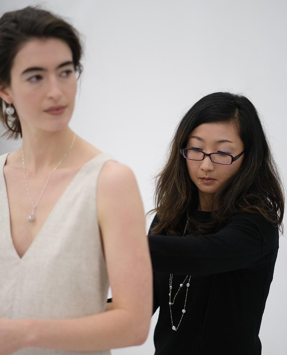 hkplusnp's tweet photo. Hiroko putting on the final touches before we get started. @emmahansen of @lizbellagency is wearing our Q series earrings and pendant in a wardrobe provided by @vestige.story.

#jewelryphotography #makeupartist #hkpusnp #vancouverartists #madeinjapan #vancouverdesigner https://t.co/HQqor5oVv8