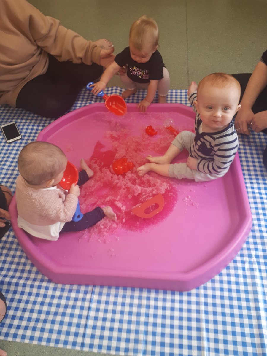 Brilliant first session back today! The children loved the gelli baff! <a href="/Zimplikids/">Zimpli Kids</a> #messyplay #messy #development #skills