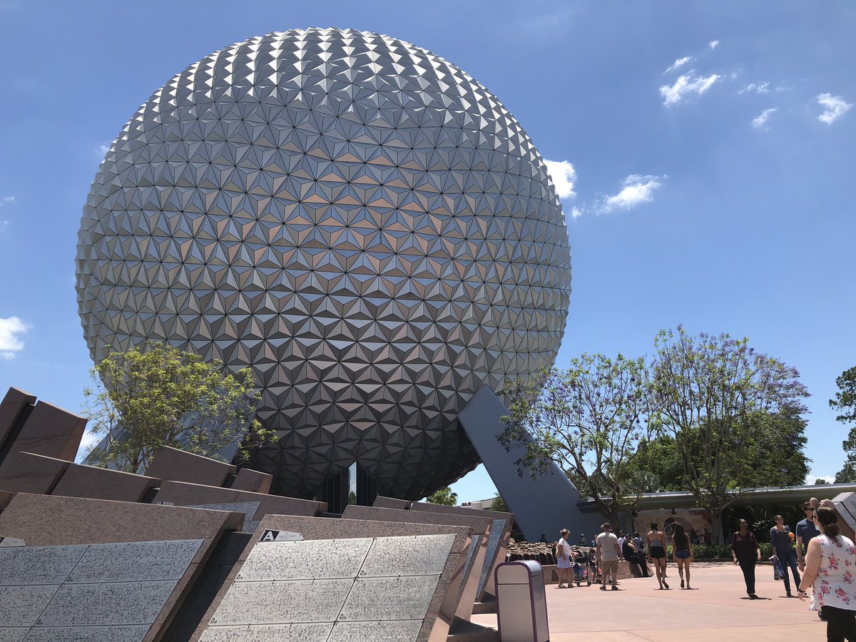 MidwestDisnerds's tweet image. Just a magically magnificent day to be in #Epcot #